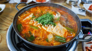 2TV 생생정보, ’25년 내공의 시원함!’ 가수 김혜연이 극찬한 화성 생태찌개 맛집 대공개!